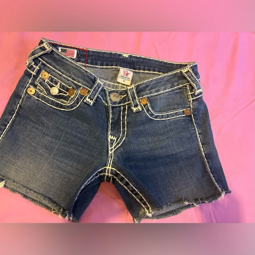 True Religion Blue Denim with White Stitching - Picture 3 of 6